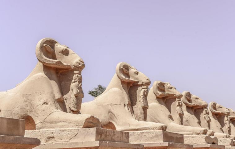 埃及卢克索神庙是世界文化遗产,埃及卢克索神庙是世界奇迹吗