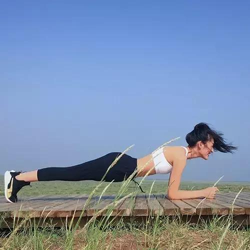 刘雯解约蔻驰,刘雯与蔻驰现状