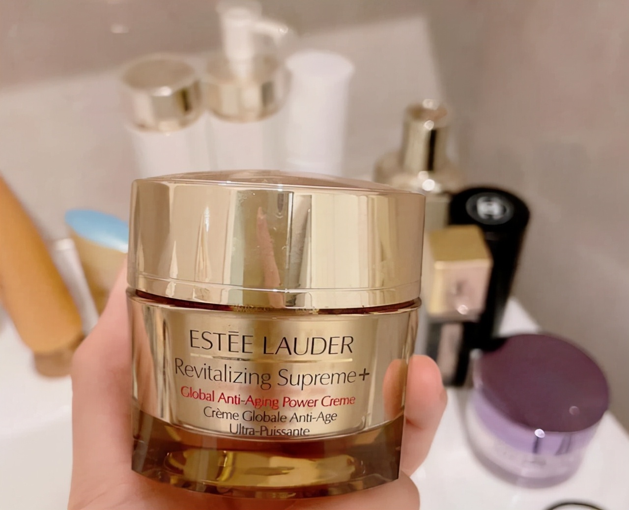 香奈儿的金砖面霜好用吗,雅诗兰黛紧致淡纹面霜