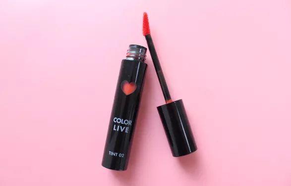 学生党口红素颜平价好用推荐,秋冬显白平价口红不超50就能拥有