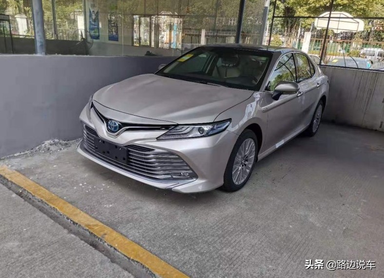 丰田凯美瑞双擎到底怎么样,丰田凯美瑞混动双擎值得购买吗