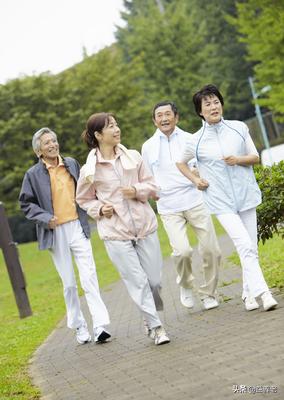 老人太啰嗦惹人嫌,老人很啰嗦是什么原因