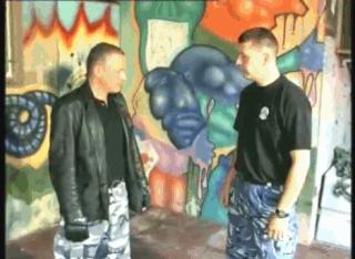 教你一招制服小混混,街头实战打小混混