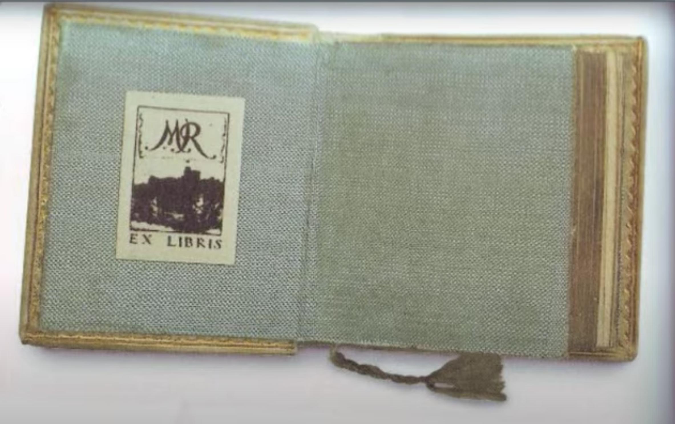 娃娃屋玩家,英国女王与玛丽王后