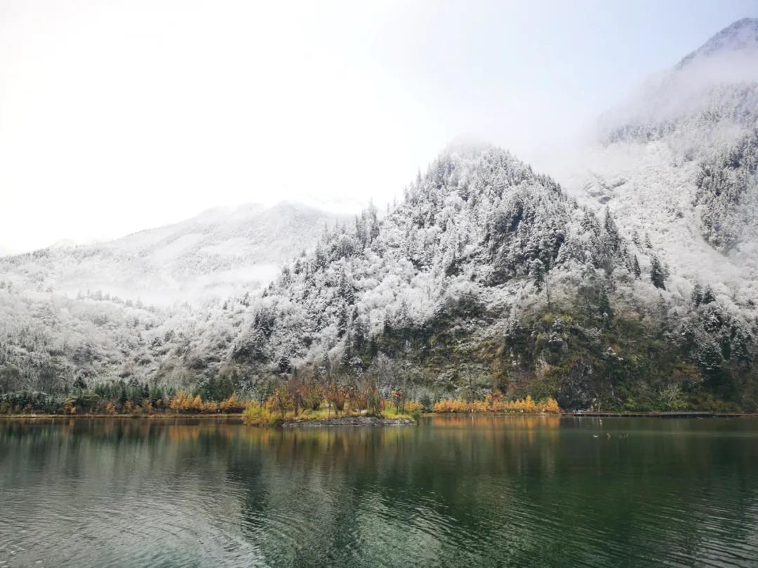 川西泡温泉看雪景,川西12月份最佳雪景泡温泉的地方