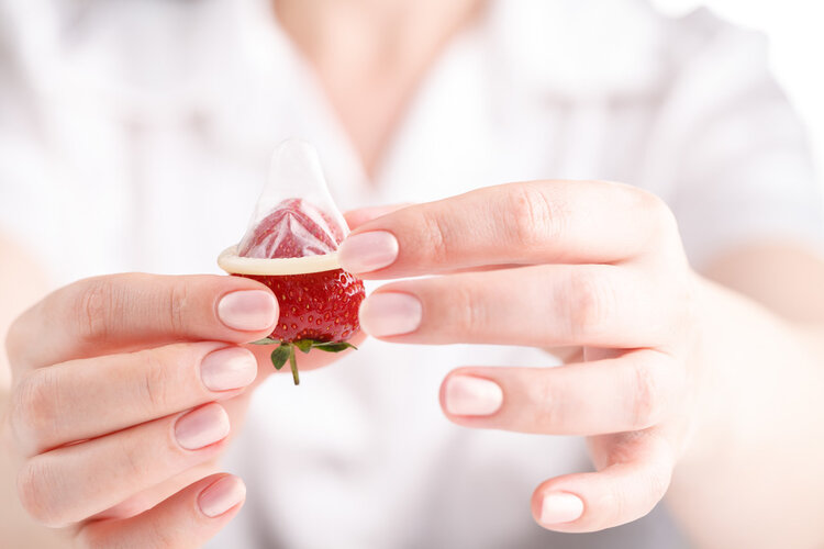 避孕套戴上就能用吗？若用法错误，可能戴了也白搭