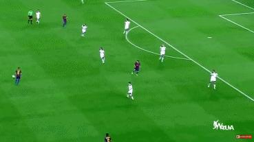 中场怎么转身,中场转身摆脱