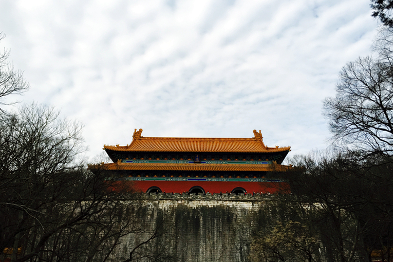 月下说金陵，晨起游南京