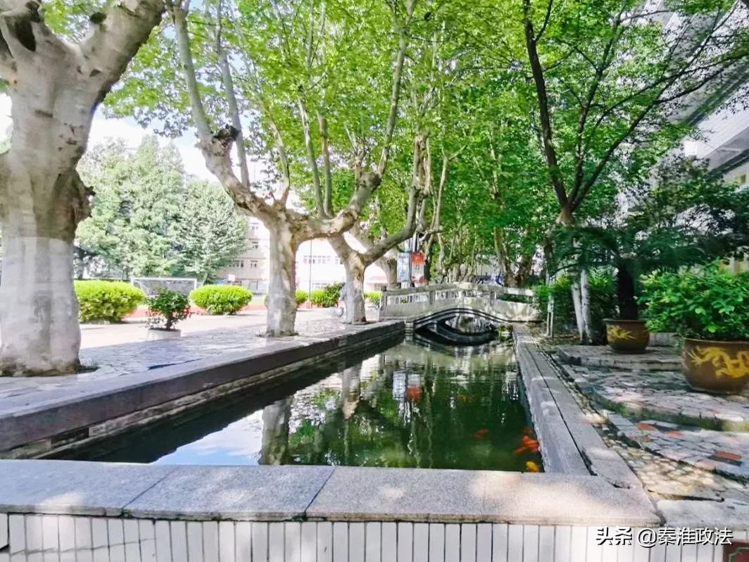 南京第二十七中和秦淮高中哪个好,南京市秦淮高中