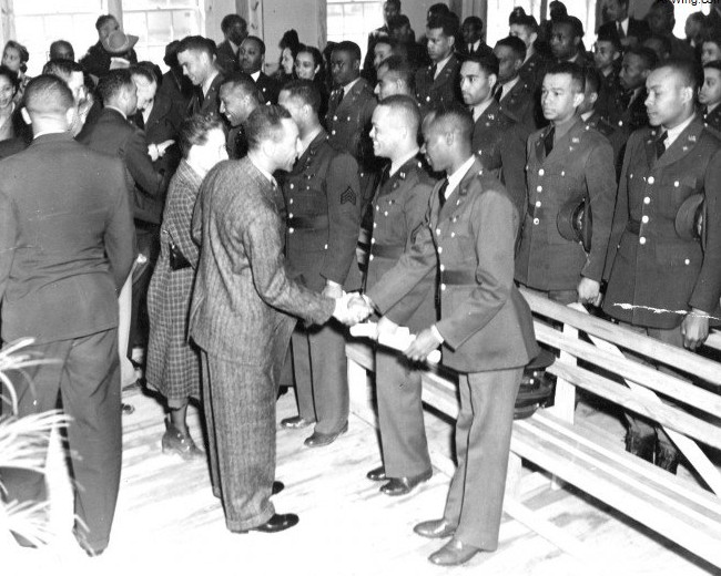 塔斯克基飞行员电影完整,塔斯克基飞行员电影解说