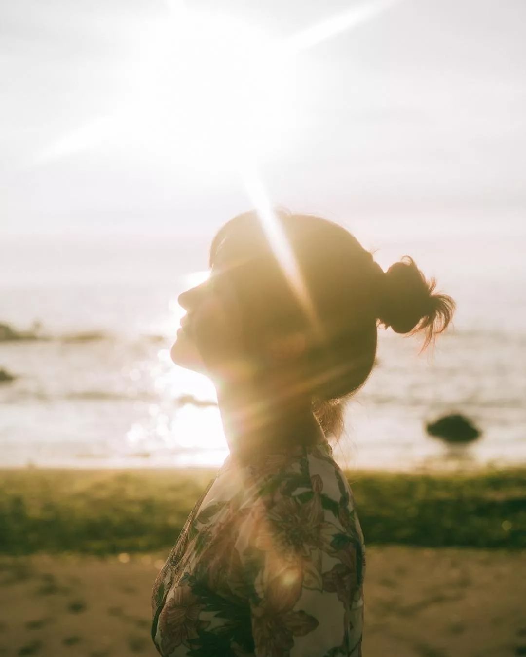 拍照时怎样做到不畏惧镜头,害怕镜头怎么克服