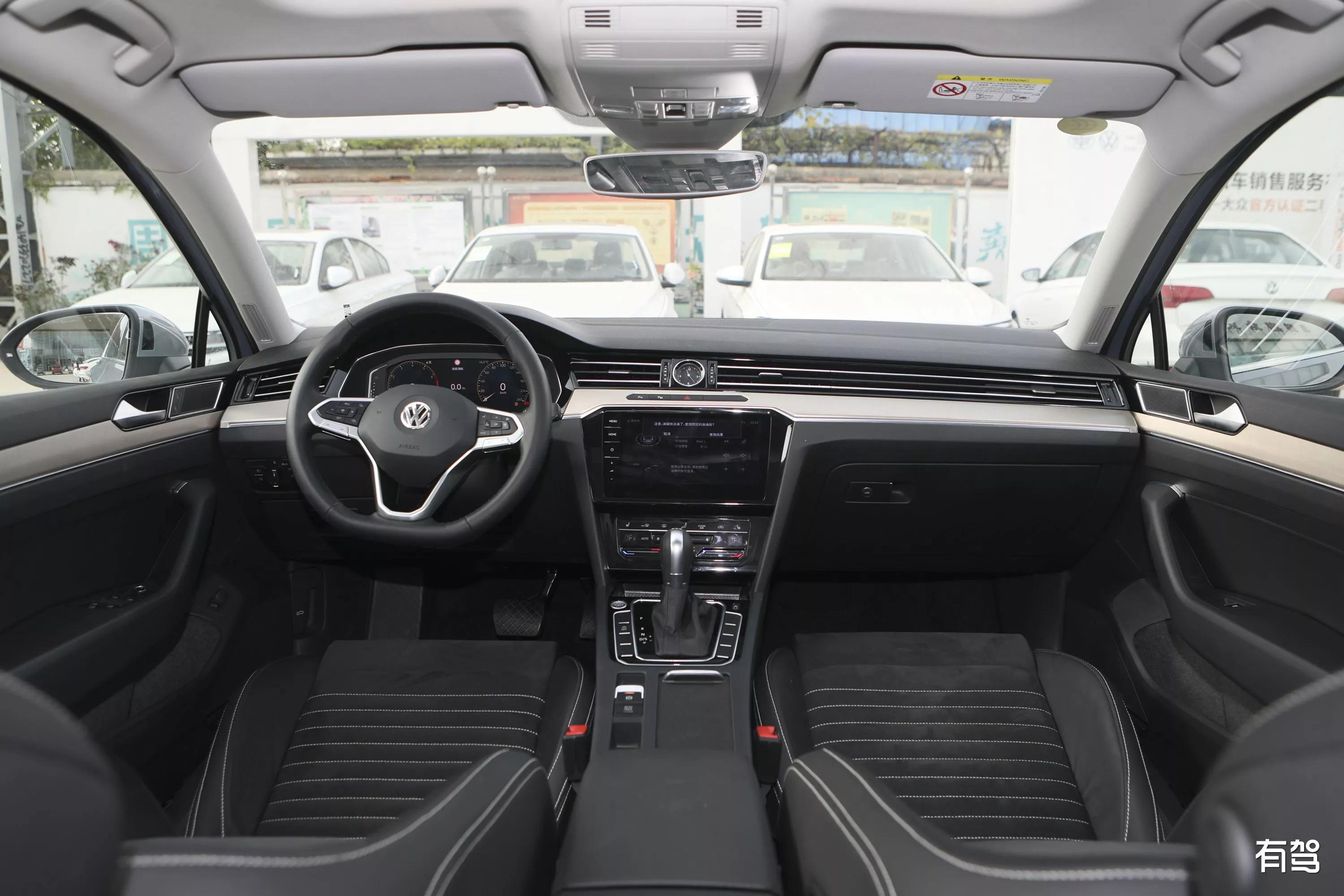 大众迈腾多少钱一辆,大众迈腾到底怎么样值得买吗