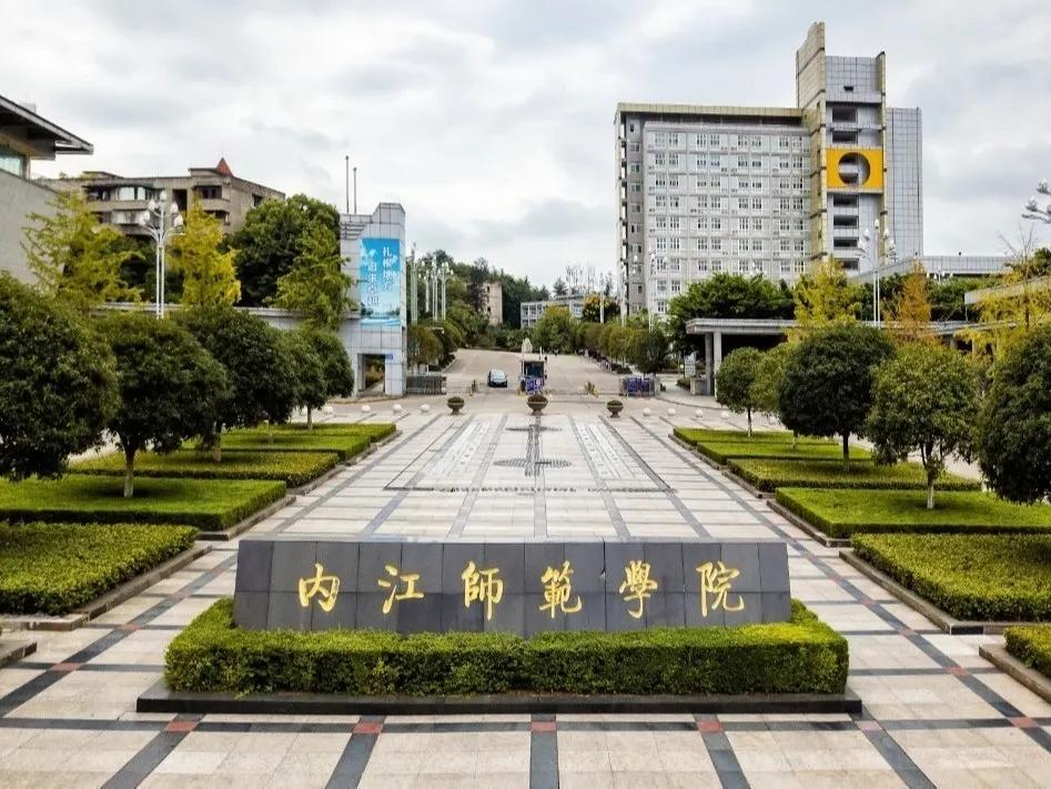 上千架无人机秀涪陵视觉震撼全场,内江800台无人机灯光秀