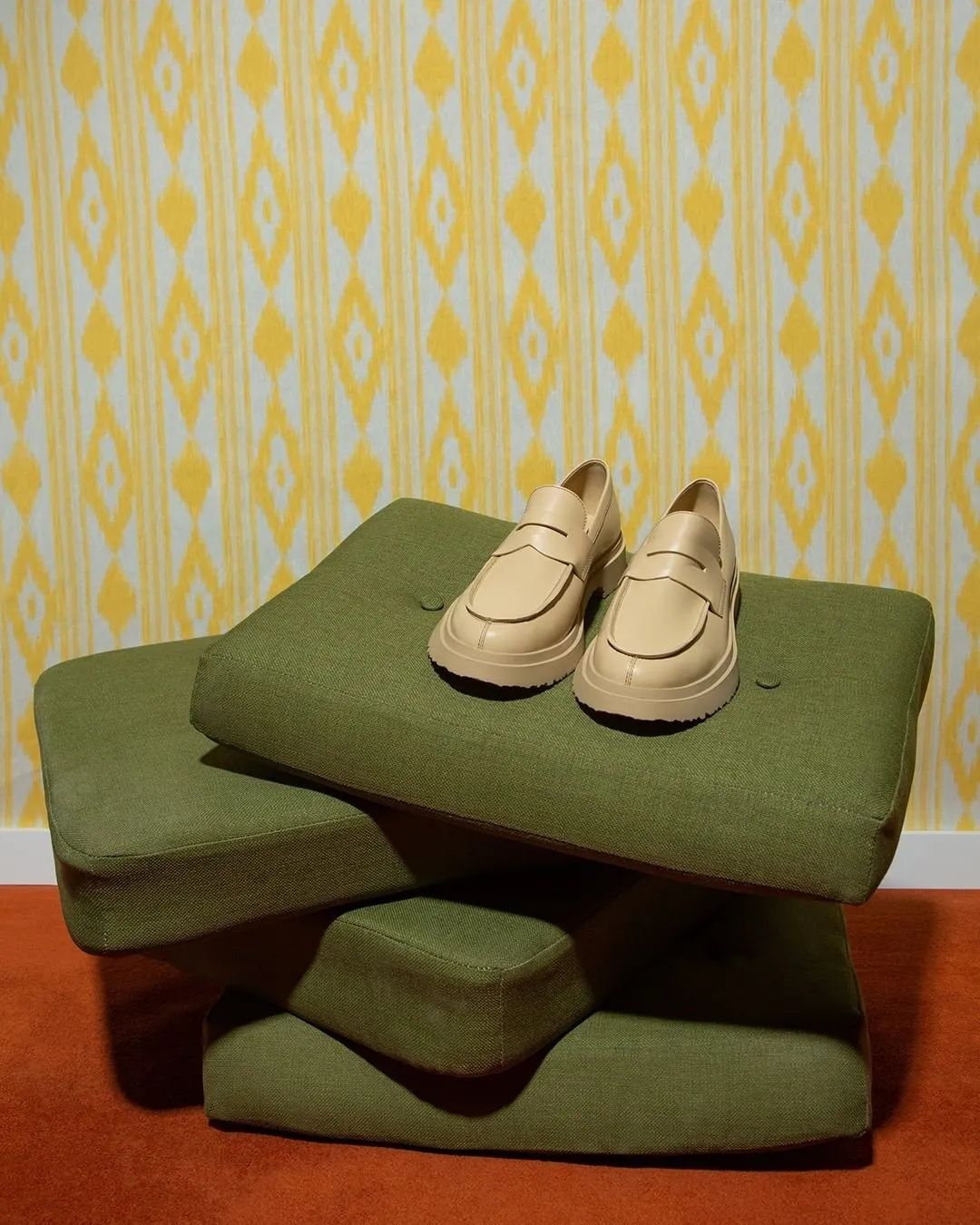 有买鞋焦虑的人看看它，让你的脚趾头也能穿上「极简」和「先锋」