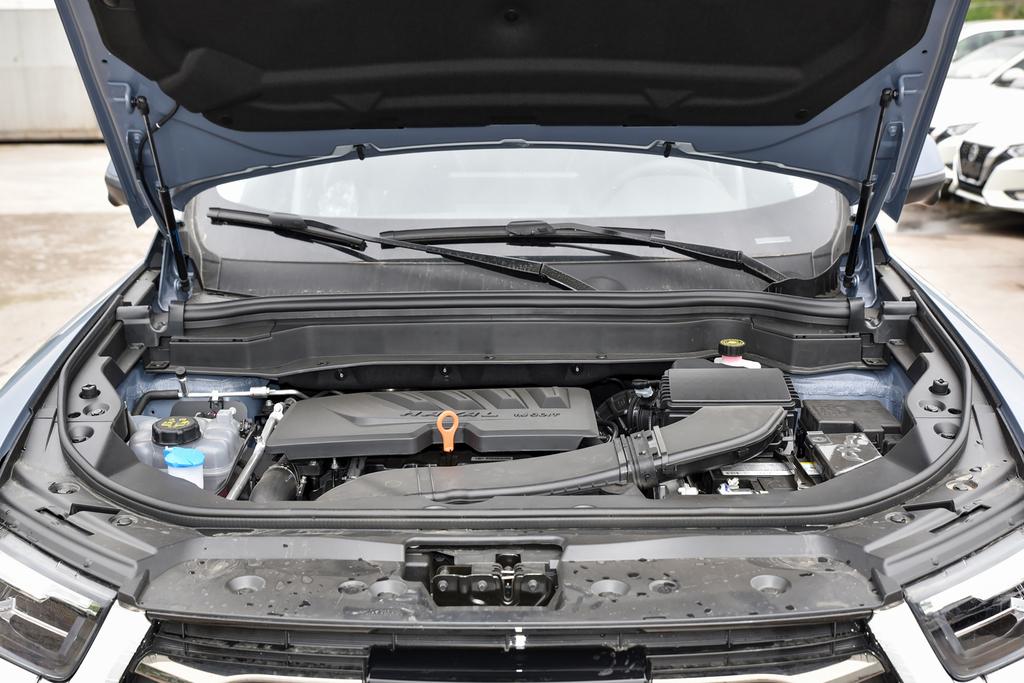 哈弗h6国潮版前脸进气格栅,哈弗h6前脸蜂窝状是哪个版本