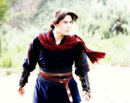 《葵花宝典》并未消失,石破天因此成为主角第一高手,书中有暗示