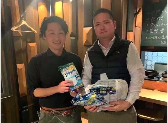 日本“熊本大叔”谷冈一幸和家人努力为中国募集3万多只口罩