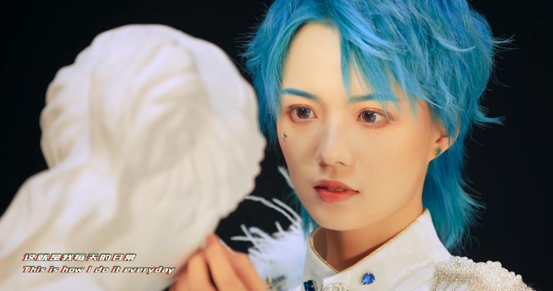 网红*党**妹又翻车了，旅顺博物馆前穿lo裙跳舞，被抨击后删视频道歉