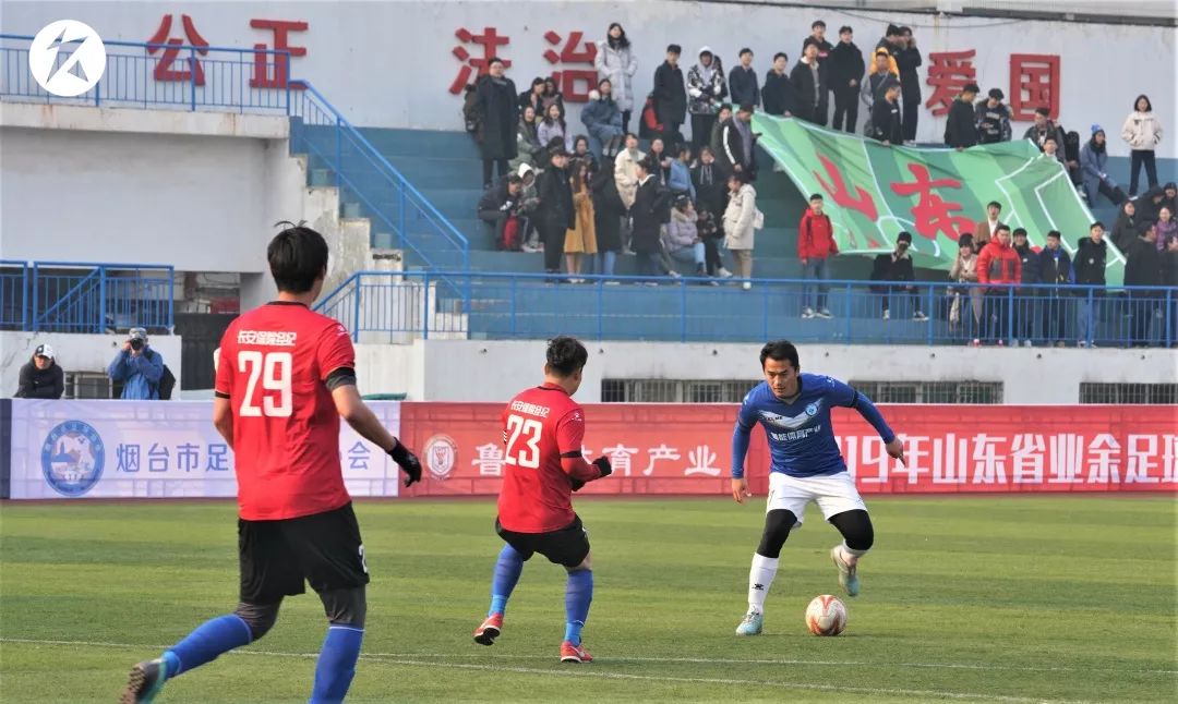 足球比赛战报直播现场,业余足球超级联赛视频直播