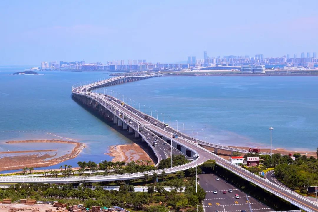 你好，我叫厦门，这是我的简历