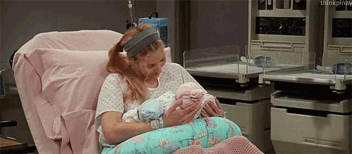 新生儿宝宝屁股淤青是怎么回事,为什么宝宝屁股上有淤青