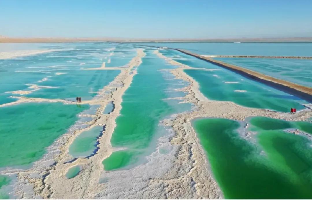 盐湖形成的影响,盐湖的形成需要独特的地理环境