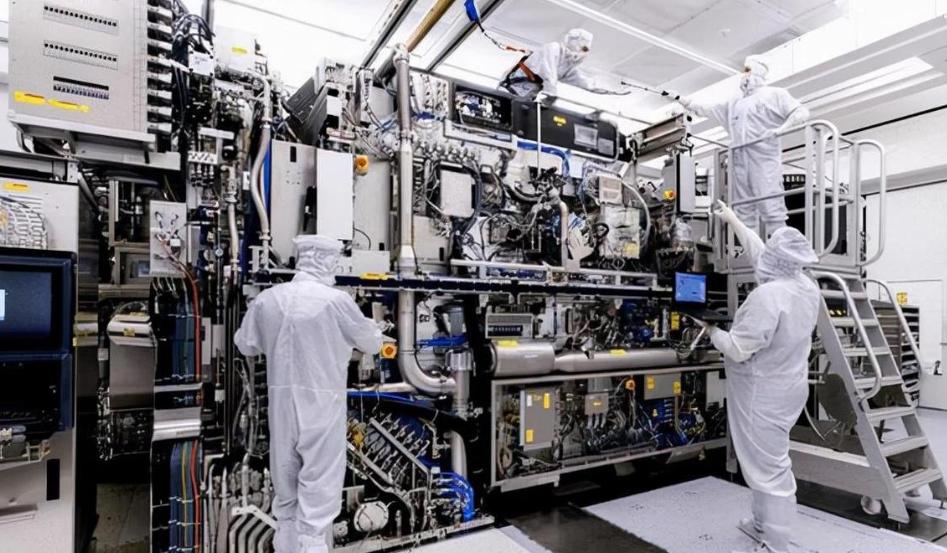 30年前倪光南建议联想制造光刻机 (倪光南有没有做光刻机)