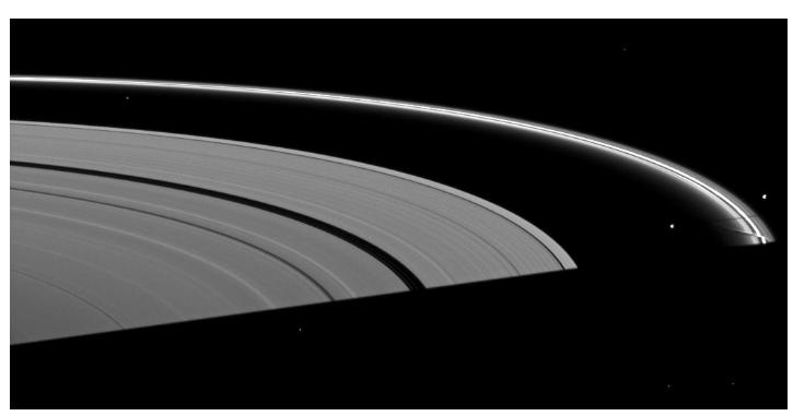 人类第1次拍摄土星的照片,不同年代拍摄的土星照片