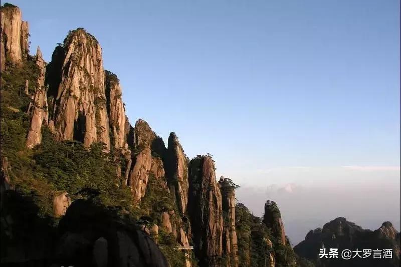 雁荡山啤酒颜色差别,雁荡山景区喝雁荡山啤酒图片