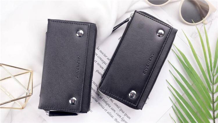 纪梵希唇彩口红,既是口红又是润唇膏