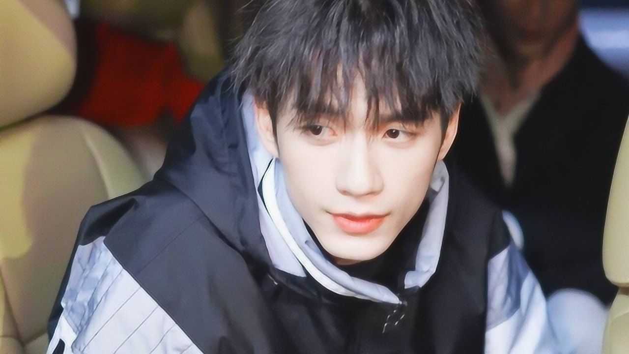 张颜齐同款衣服图片,张颜齐穿绿色衣服2019