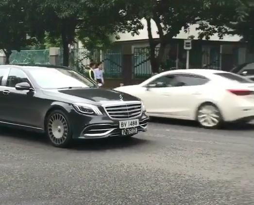 广州偶遇右舵版S680，车牌有3种颜色，价格比国内便宜200多万