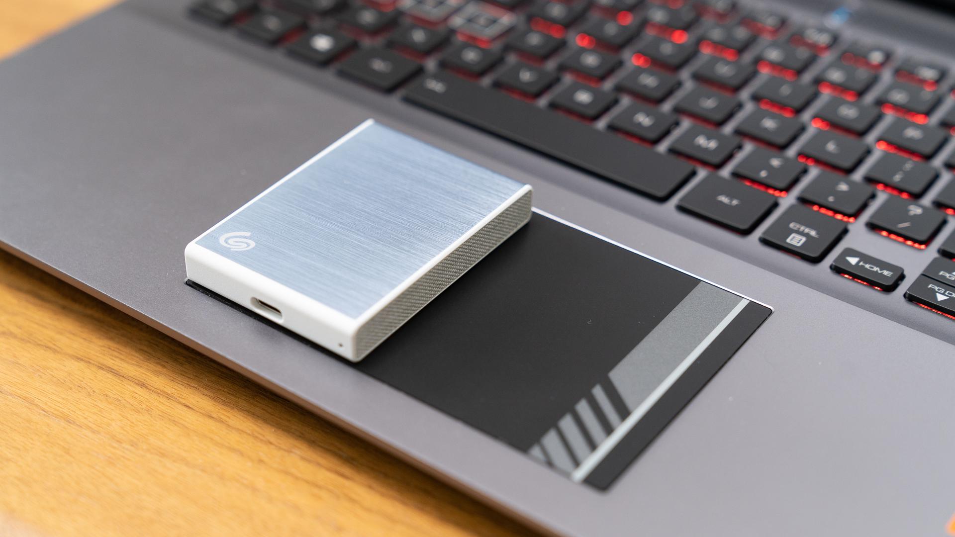 希捷铭系列固态移动硬盘测评,希捷移动硬盘2t铭系列好吗