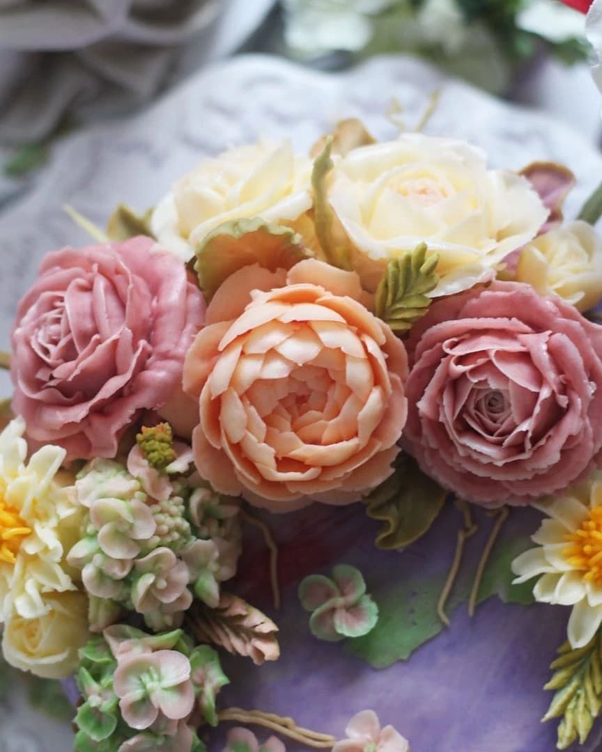 韩式裱花和豆沙裱花学哪个比较好,豆沙裱花和奶油霜裱花的区别