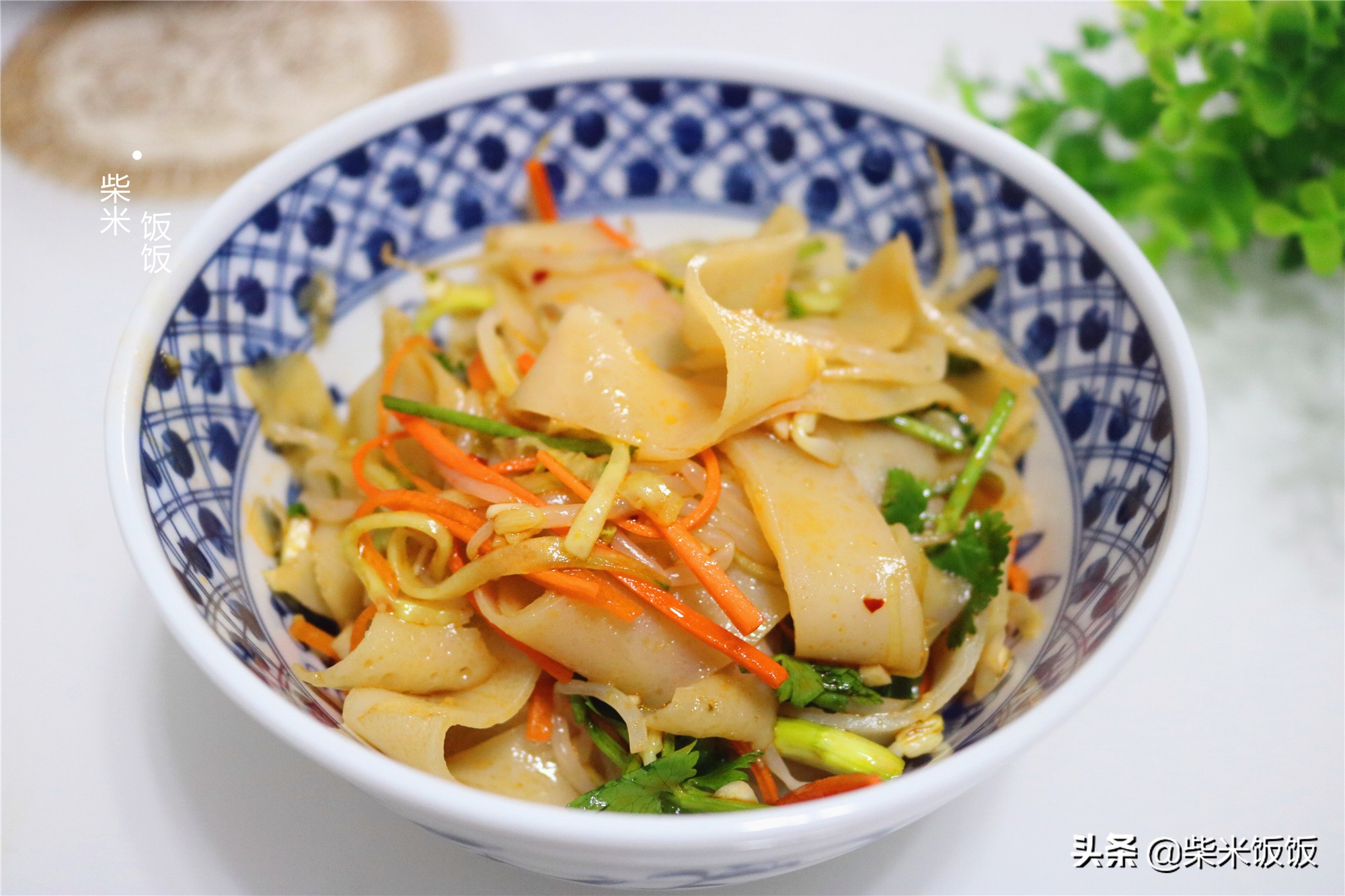 不用揉面不用洗面的凉皮详细做法,凉皮简单做法不用洗面和面