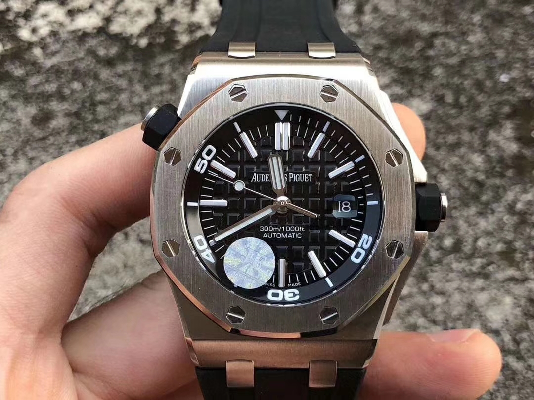 3000入手的爱彼15703顶级工艺！把路人惊呆！