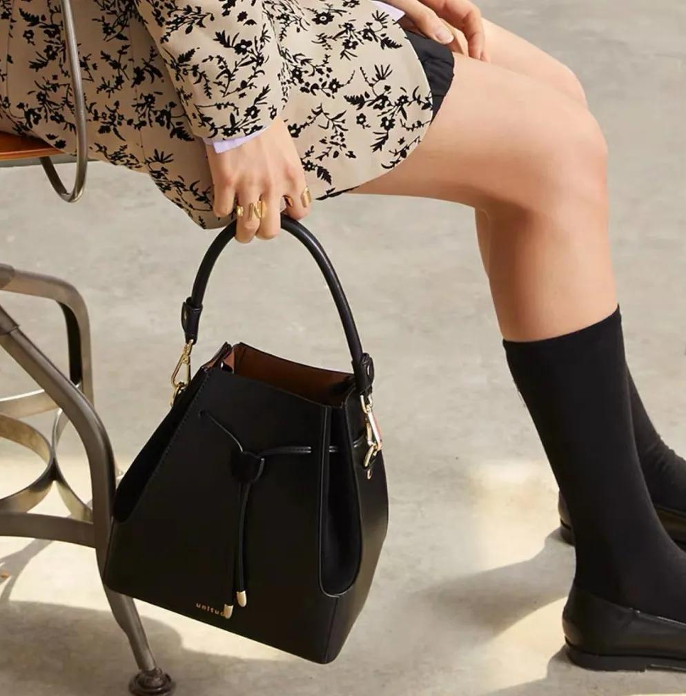 最值得入手的平价包,买包包不要只知道小ck