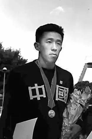 【起床号】9月18日，早安！歌曲《保卫黄河》