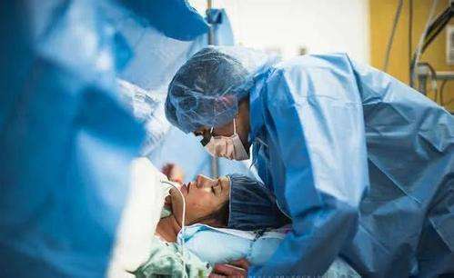 无侧切无撕裂的宝妈是怎么做到的？助产士是这样说的