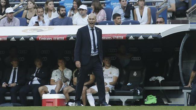 皇马主场强势连胜巨星们集体复苏，银河战舰回归了吗？