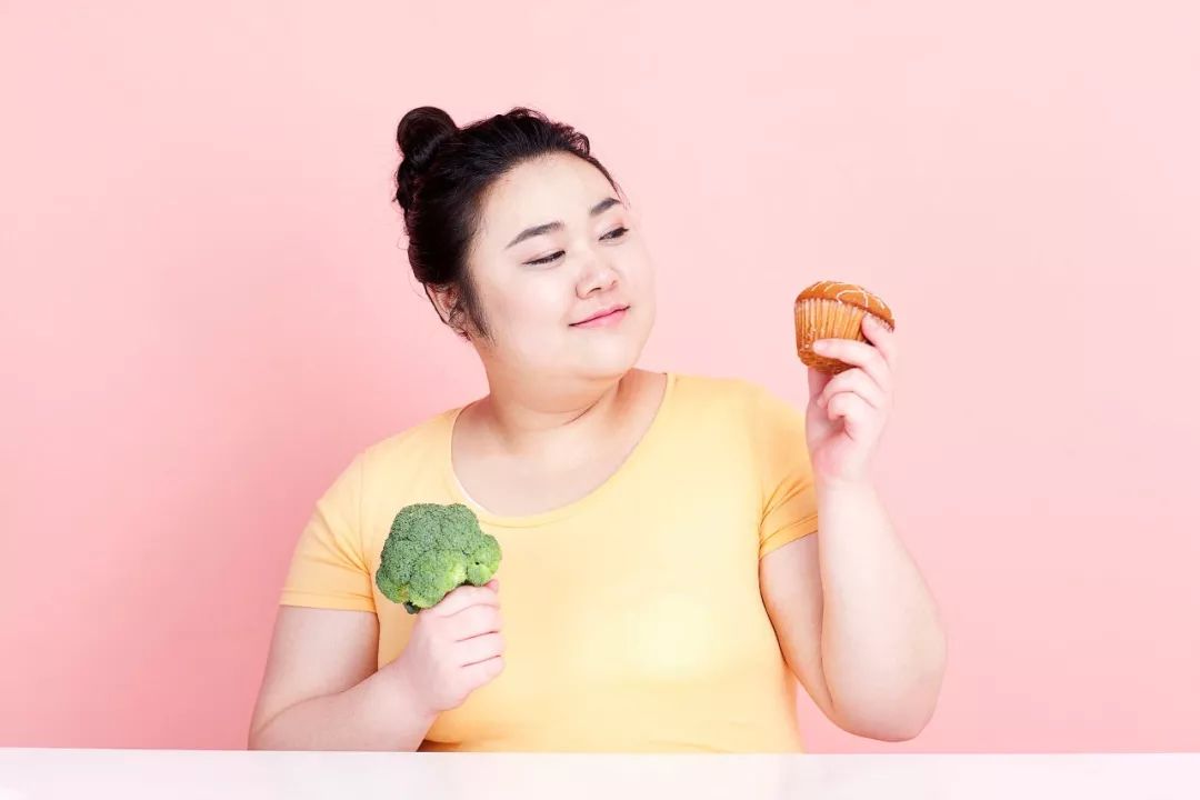 年轻人脾虚是怎么造成的,脾虚的人一般都有4种毛病