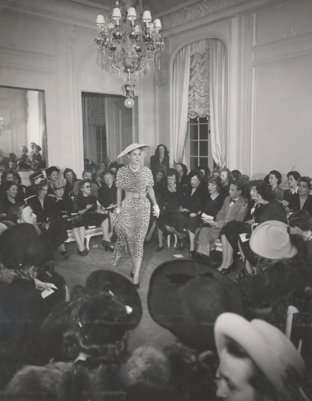 dior璞圭汗鐨崏,dior璞圭汗濂抽瀷