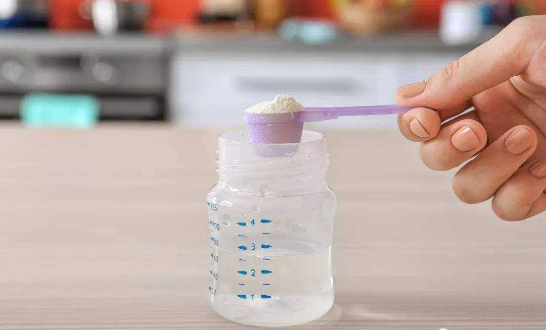 央视消费主张曝光奶粉,央视点评配方奶粉