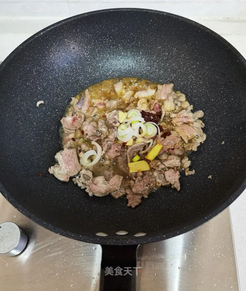 汤好喝羊肉汤面,羊肉汤面香