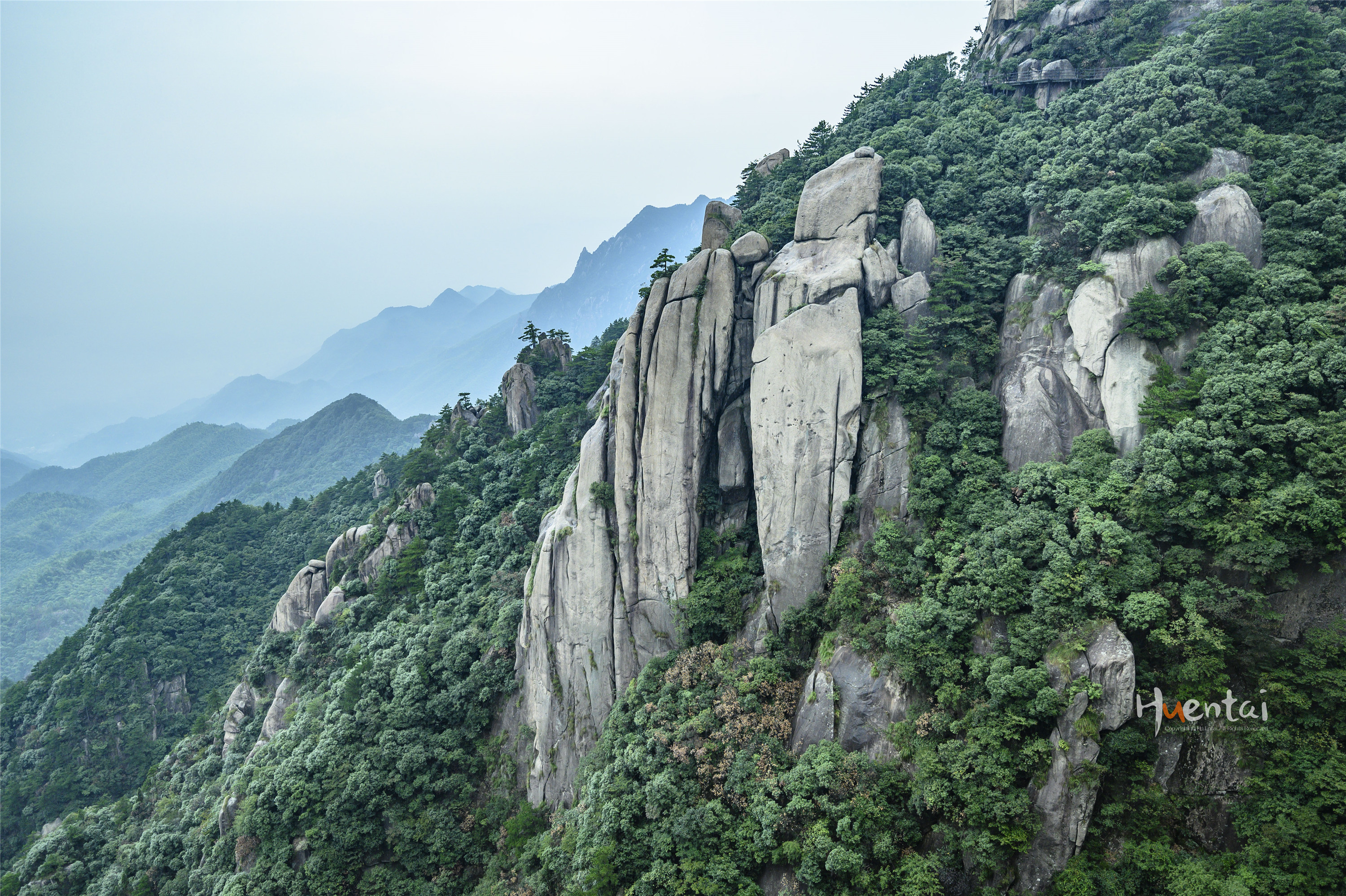 被宗教“耽误”的安徽名山，明明可以靠“颜”吃饭，鲜有游客知道