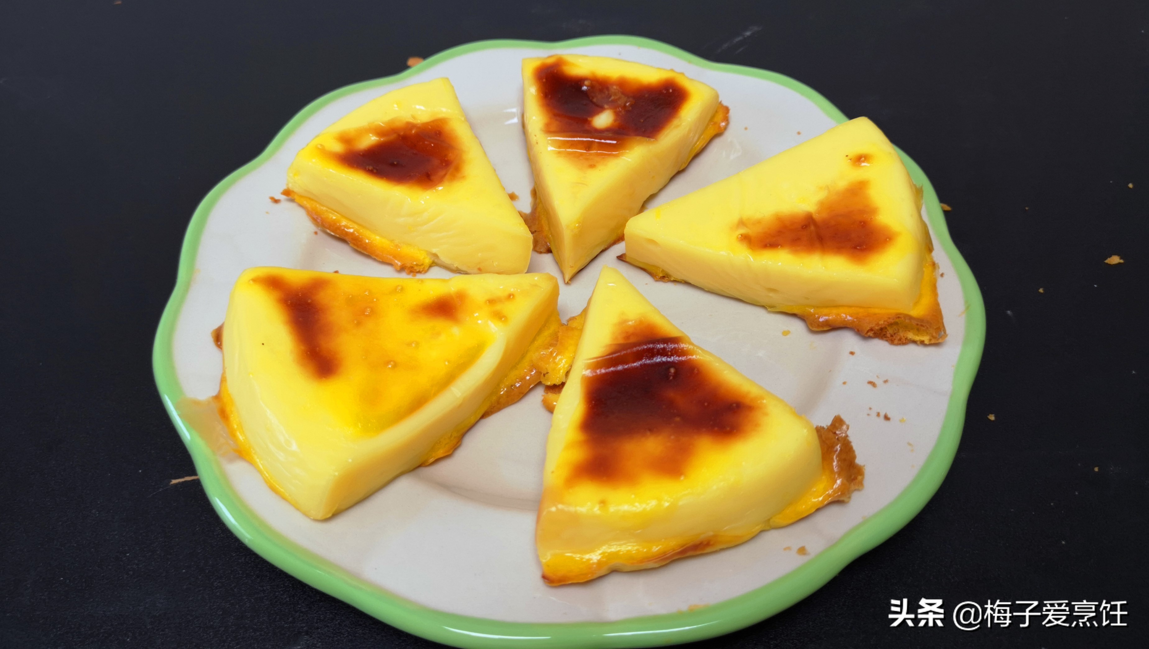 2个鸡蛋做鸡蛋糕的做法,2个鸡蛋一瓶牛奶教你做甜品