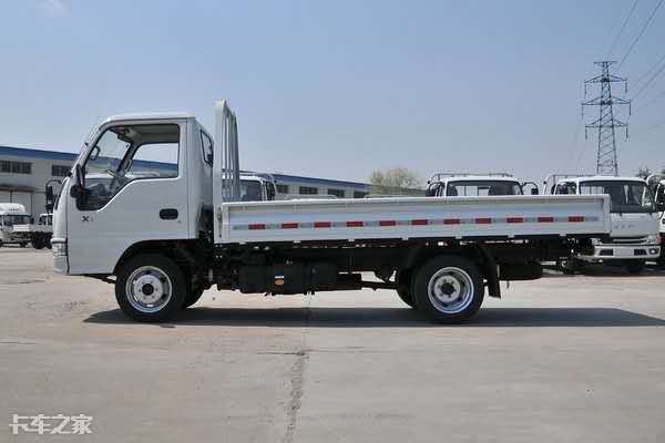 还在用僵尸车、三轮车摆摊?时代不同了,带你看看真正的地摊神车