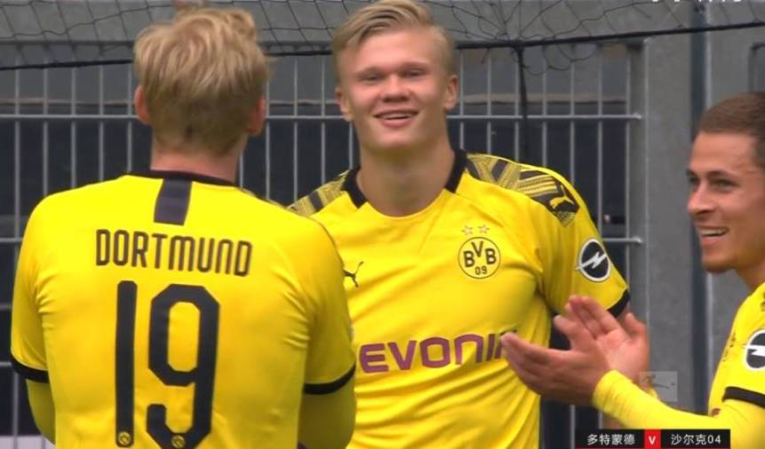 哈兰德门前推射破门,哈兰德推射远角偏了