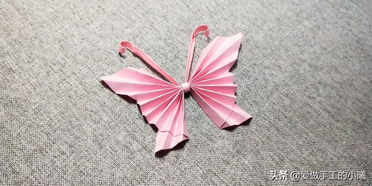 小蝴蝶折纸简单教程,小蝴蝶的折纸方法非常简单
