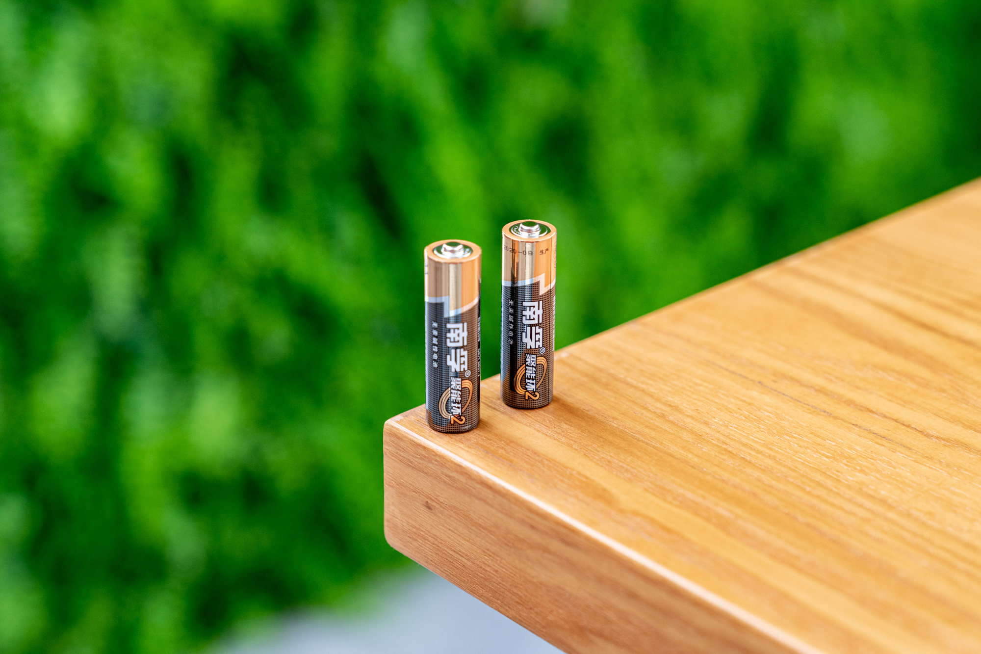 5号电池南孚金霸王哪个好,5号碱性电池双鹿